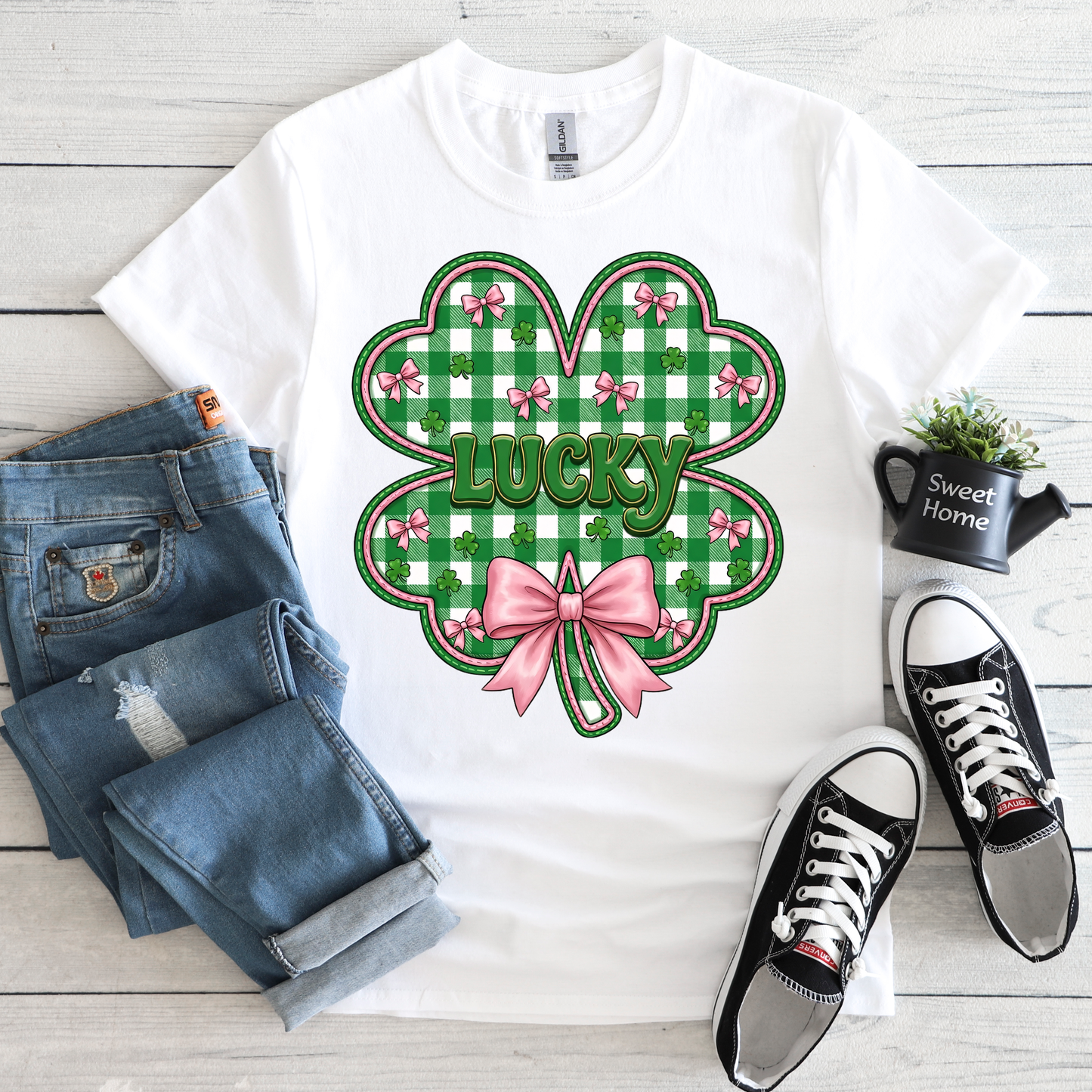 Lucky Green and Pink Clover