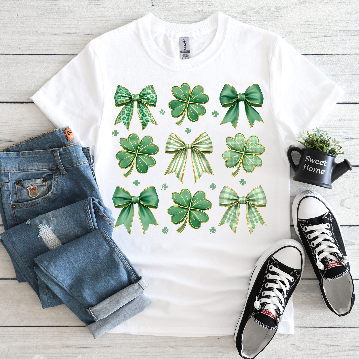 Clover and Bows