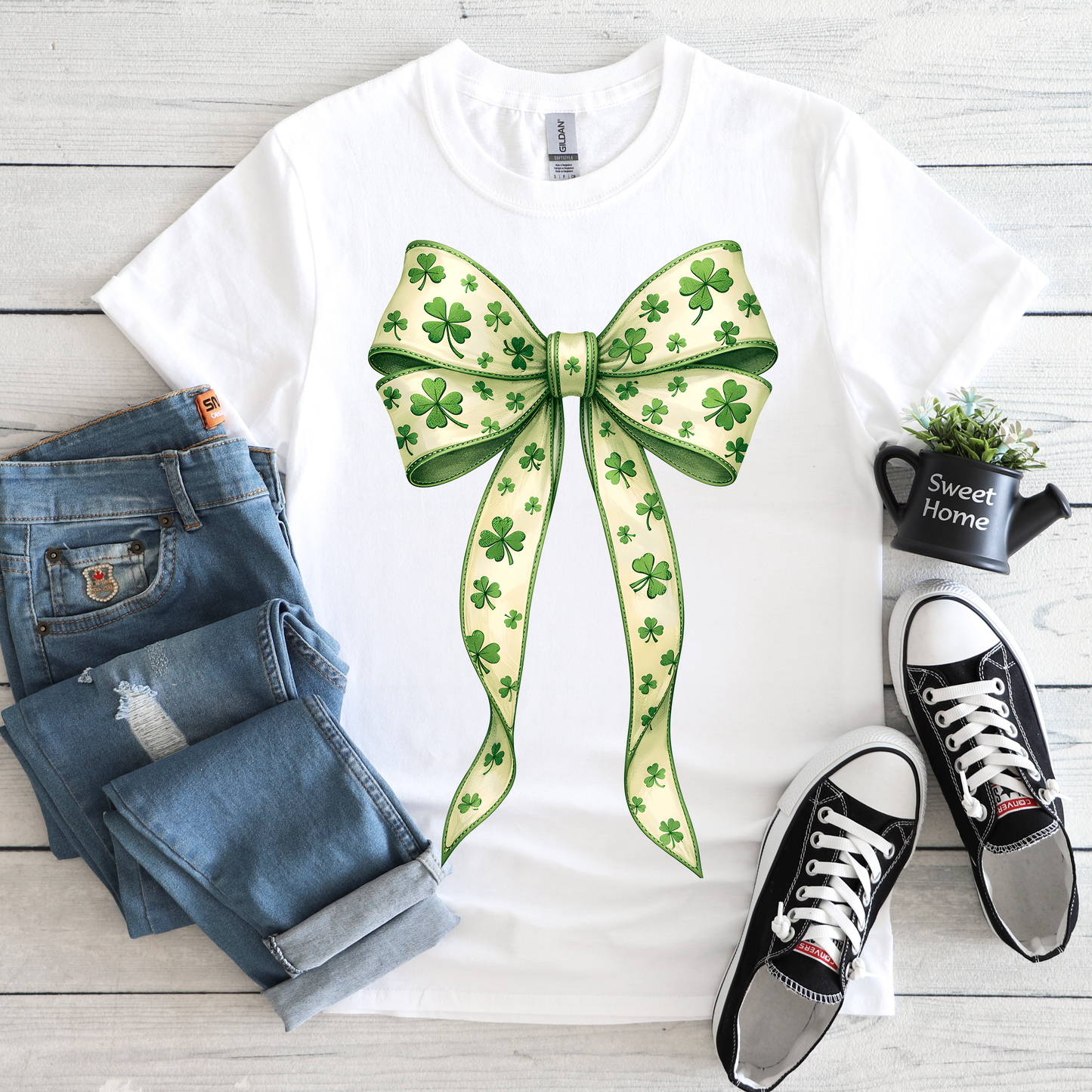 Clover Bow